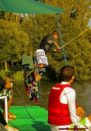  Wakeboard en el Lago Ty Colo 